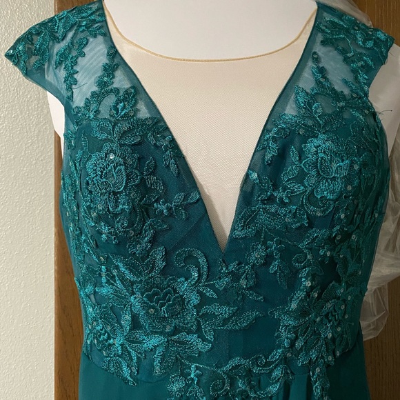 Bridesmaid dress - Picture 2 of 5